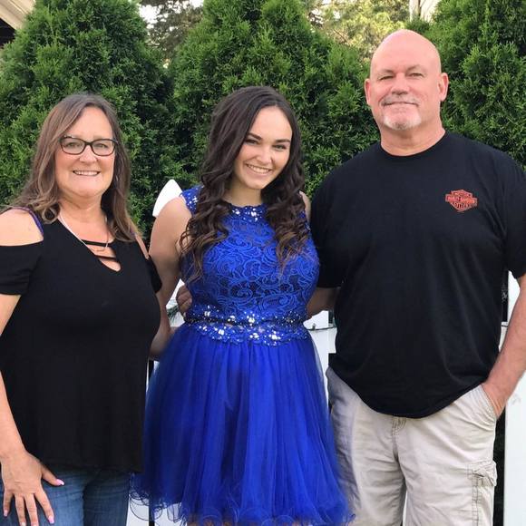 Meet your Posher, Robyn Sue - Picture 2 of 2